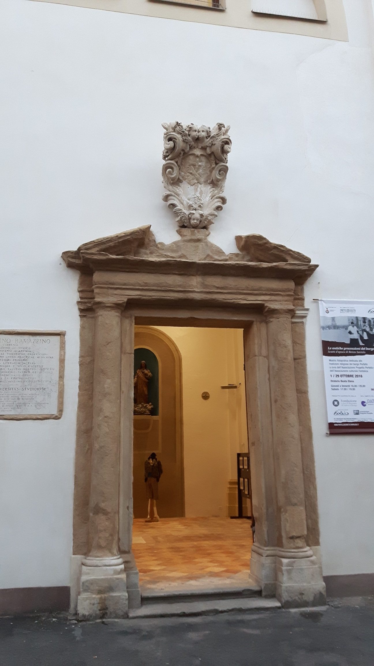 Bernardino Ramazzini's tomb, Padua - 02.jpg